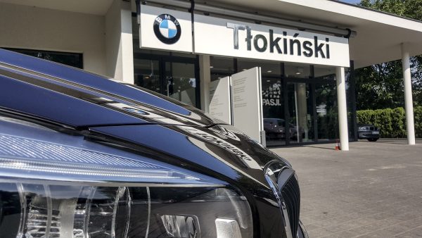 Автосалон BMW ‘Tłokiński’ в Лодзи / Польша
